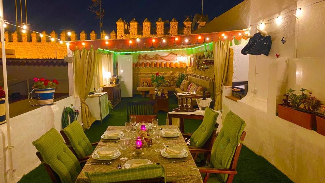 Apartamento Con Terraza,A 100M Playa Costilla Y Frente Al Castillo โรตา ภายนอก รูปภาพ