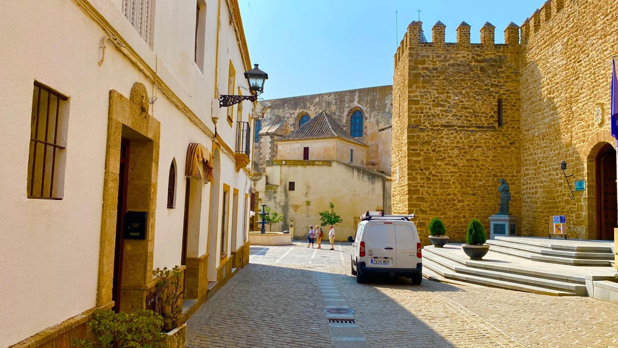 Apartamento Con Terraza,A 100M Playa Costilla Y Frente Al Castillo โรตา ภายนอก รูปภาพ