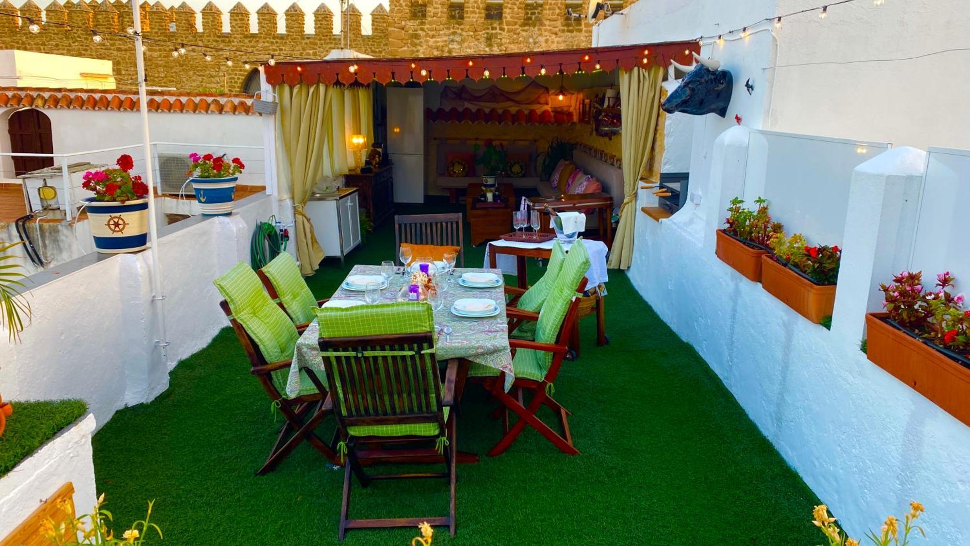 Apartamento Con Terraza,A 100M Playa Costilla Y Frente Al Castillo โรตา ภายนอก รูปภาพ