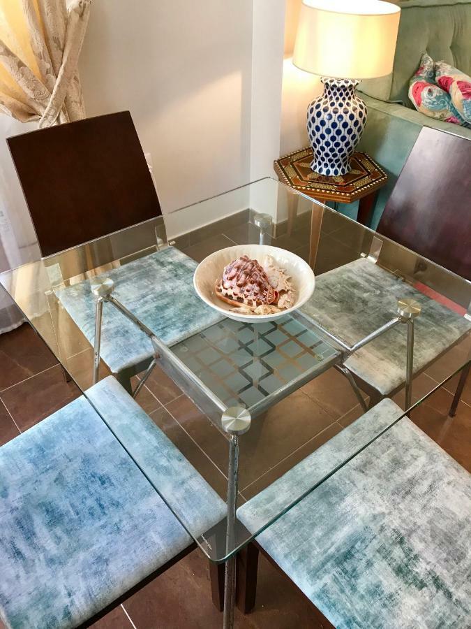 Apartamento Con Terraza,A 100M Playa Costilla Y Frente Al Castillo โรตา ภายนอก รูปภาพ