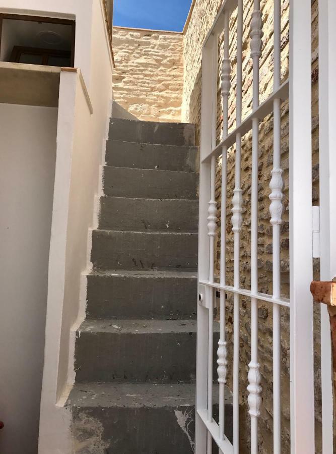 Apartamento Con Terraza,A 100M Playa Costilla Y Frente Al Castillo โรตา ภายนอก รูปภาพ